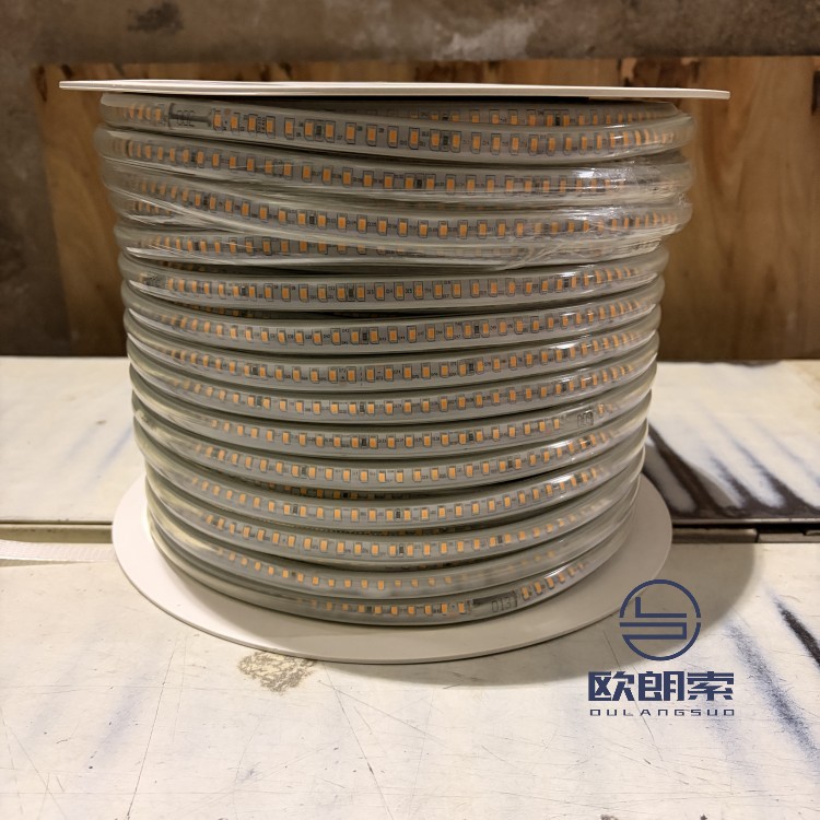 10MM-2835-斜五排-144D-金黄光